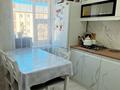 2-бөлмелі пәтер · 45 м² · 4/5 қабат, Касым Аманжолова 125, бағасы: 14.5 млн ₸ в Уральске, мкр Школьник — фото 5