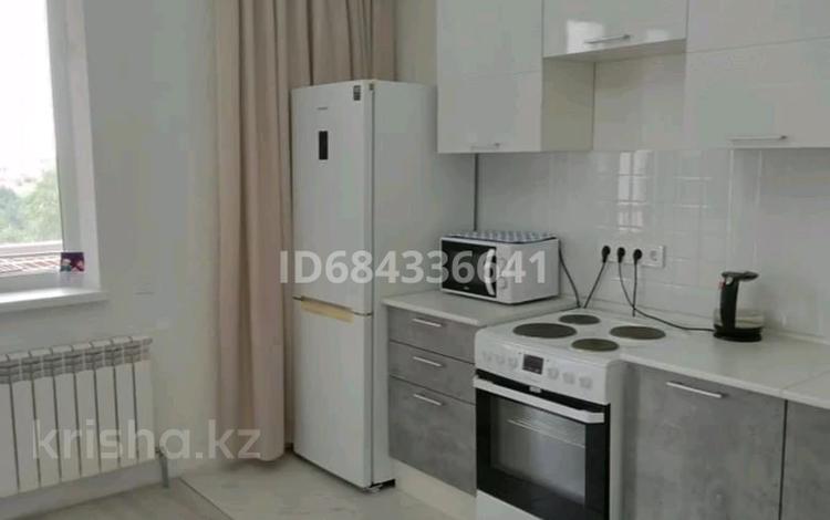 1-бөлмелі пәтер · 45 м² · 3/21 қабат, мкр Уркер, Ш. Айтматова 53 — Шоссе Коргалжын, бағасы: 12 000 ₸ в Астане, Нура р-н — фото 2