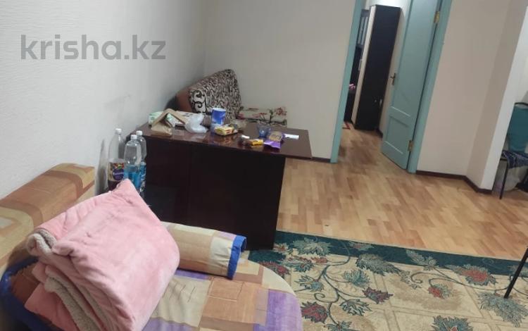 2-комнатная квартира · 45 м² · 1/5 этаж, мкр №1 74 за 260 000 ₸ в Алматы, Ауэзовский р-н — фото 7