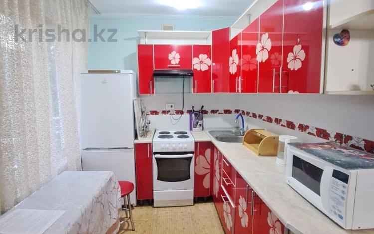 2-бөлмелі пәтер · 42 м² · 3/5 қабат, Михаэлиса 12/1, бағасы: 17 млн ₸ в Усть-Каменогорске — фото 2