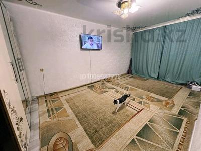 2-комнатная квартира · 48 м² · 5/5 этаж, Абая 37 — Абая Назарбаева за 15.5 млн ₸ в Уральске, мкр Школьник