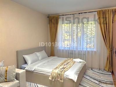1-комнатная квартира · 35 м² · 1/5 этаж, Желтоксан за 12 000 ₸ в Шымкенте, Аль-Фарабийский р-н