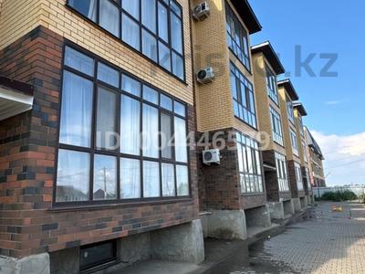 3-комнатная квартира · 140 м² · 1/3 этаж, Бисена Жумагалиева 39 за 55 млн ₸ в Уральске