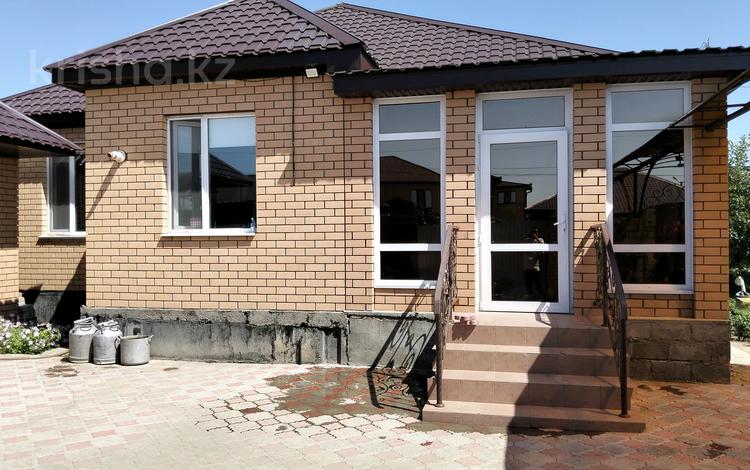 Отдельный дом · 3 комнаты · 138.2 м² · 5 сот., Единства 30/2 за 62 млн 〒 в Уральске — фото 2