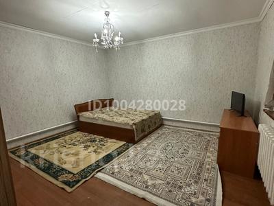 Жеке үй · 2 бөлме · 60 м² · 10 жүзд., Туркистан 113 — Женис, бағасы: 80 000 ₸ в 
