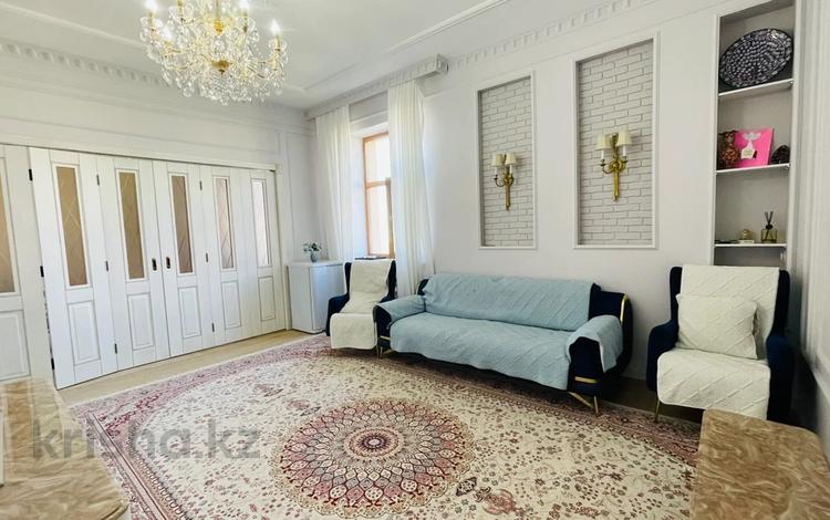 4-комнатная квартира · 137 м² · 4/7 этаж, Мкр «Мирас» 31 за 900 000 ₸ в Алматы, Бостандыкский р-н — фото 2