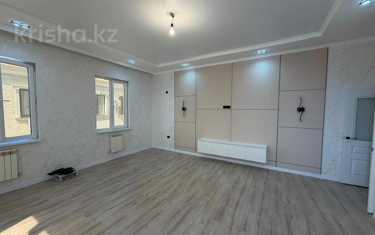 4-комнатная квартира · 125 м² · 11/12 этаж, 17-й мкр 114 за 47 млн ₸ в Актау — фото 9