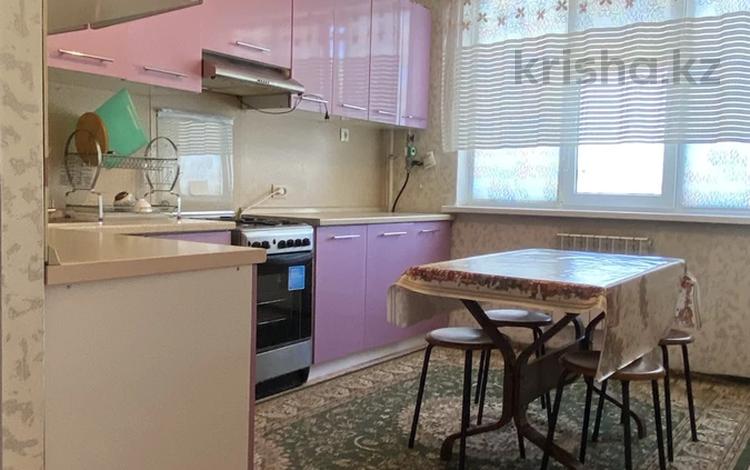 3-бөлмелі пәтер · 75 м² · 8/9 қабат, мкр Шугыла, Микрорайон «Шугыла» 341/2, бағасы: 280 000 ₸ в Алматы, Наурызбайский р-н — фото 2
