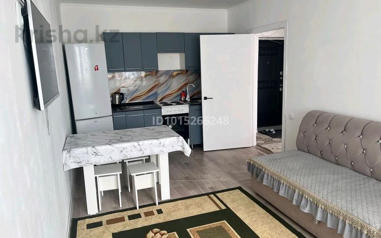 2-комнатная квартира · 40 м² · 1/5 этаж, 10 микр 21 за ~ 15.6 млн ₸ в Балхаше — фото 2