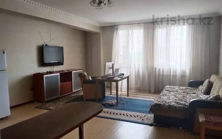 2-комнатная квартира, 78 м², 4/16 этаж, ул. Кенесары за 29 млн 〒 в Астане, р-н Байконур — фото 8