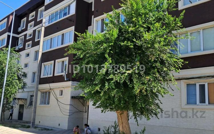 3-комнатная квартира · 65.1 м² · 4/5 этаж, Простпект Махамбет 25 за 13 млн ₸ в Кульсары — фото 2