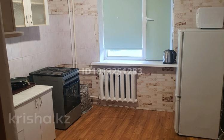 2-бөлмелі пәтер · 54 м² · 2/10 қабат, Голубые пруды ш/а., Майкудук, мкр Голубые пруды 13, бағасы: 18.5 млн ₸ в Караганде, Алихана Бокейханова р-н — фото 2