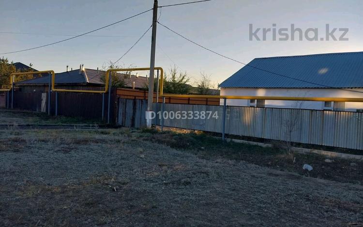 Отдельный дом · 4 комнаты · 100 м² · 18.9 сот., 28 4 за 180 млн ₸ в Астане, Есильский р-н — фото 2