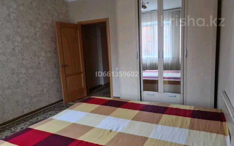 2-бөлмелі пәтер, 60 м², 4/9 қабат тәулігіне, Манаса 13 — Абылай хана, бағасы: 15 000 〒 в Астане, Алматы р-н — фото 3