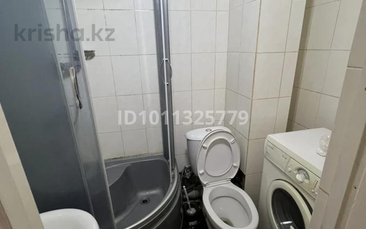 1-комнатная квартира · 28 м² · 3/5 этаж, Каримова 206 за 220 000 ₸ в Алматы, Алмалинский р-н — фото 2