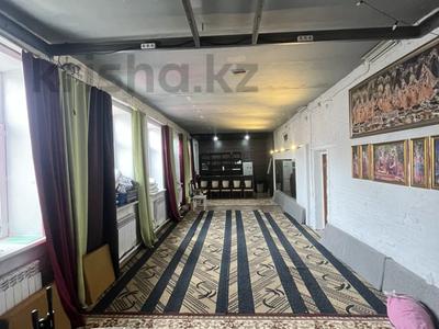 Свободное назначение, офисы · 424.6 м² за 95 млн ₸ в Караганде, Казыбек би р-н