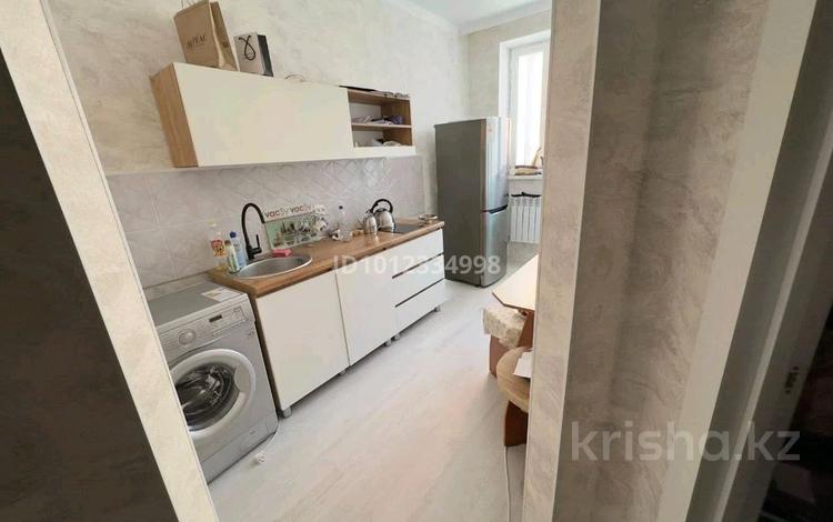 1-комнатная квартира · 35 м² · 3/9 этаж, ул. Шамши Калдаякова 26 за 23 млн ₸ в Астане, Алматы р-н — фото 2