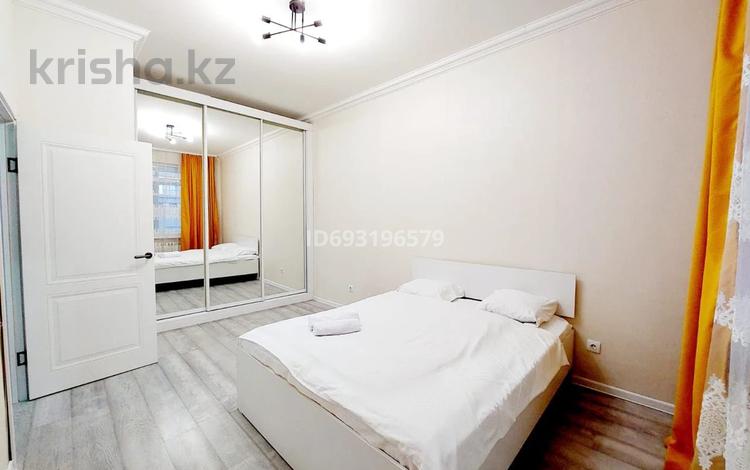 1-комнатная квартира, 40 м², 2/7 этаж посуточно, Туркестан 20 за 15 000 〒 в Астане, Нура р-н — фото 2
