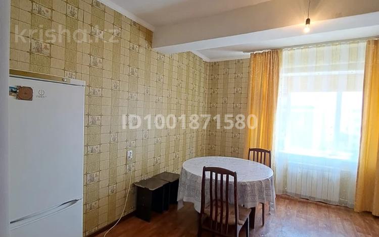 2-комнатная квартира · 77 м² · 4/5 этаж, 5-18 3 за 180 000 ₸ в Жанаозен — фото 2