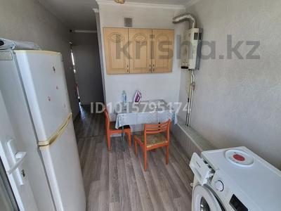 2-комнатная квартира · 52 м² · 5/5 этаж, 16-й микрорайон 43а за 140 000 ₸ в Шымкенте, Аль-Фарабийский р-н