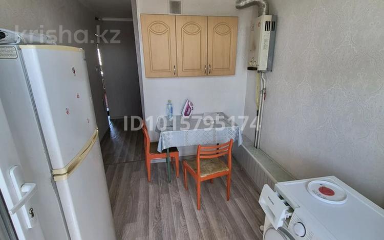 2-комнатная квартира · 52 м² · 5/5 этаж, 16-й микрорайон 43а за 140 000 ₸ в Шымкенте, Аль-Фарабийский р-н — фото 2