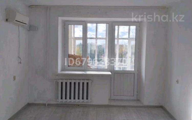 3-комнатная квартира · 60 м² · 4/5 этаж, 25 чап.дивизи 6 — Жангирхана за 15 млн ₸ в Уральске — фото 2
