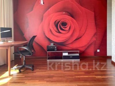 4-бөлмелі пәтер · 206 м² · 4/8 қабат, Кунаева — БЕЗ КОМИССИИ ДЛЯ ПОКУПАТЕЛЯ!!! БЕСПЛАТНАЯ КОНСУЛЬТАЦИЯ ПО ИПОТЕКЕ!!!, бағасы: 128 млн ₸ в Астане, Есильский р-н