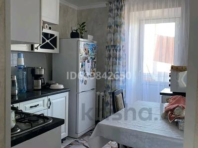 3-комнатная квартира · 60 м² · 5/5 этаж, Набережная 80 — Компьютер ленд, химчистка люкс за 17 млн 〒 в Щучинске