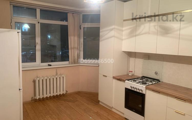 3-комнатная квартира · 95 м² · 1/9 этаж, Жеңіс 51/4 за 250 000 ₸ в Астане — фото 2