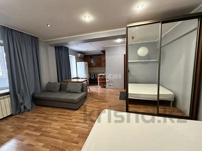 1-бөлмелі пәтер · 36 м² · 3/5 қабат, мкр Самал-2 43, бағасы: 46 млн ₸ в Алматы, Медеуский р-н