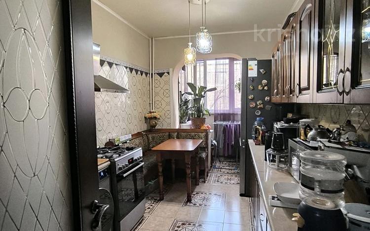 2-комнатная квартира · 54 м² · 4/5 этаж, мкр Айнабулак-2 за 36 млн ₸ в Алматы, Жетысуский р-н — фото 2