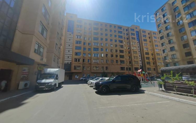 3-бөлмелі пәтер · 94.8 м² · 4/10 қабат, Абая 26/5, бағасы: 35 млн ₸ в Атырау — фото 12