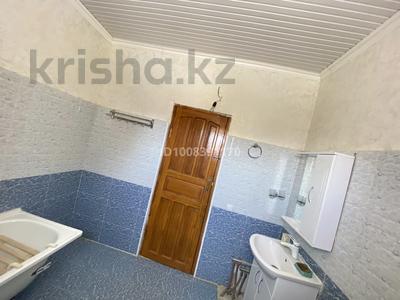 Отдельный дом · 4 комнаты · 200 м² · 10 сот., Байдибек баба 434 — Массив арай за 32 млн ₸ в Таразе