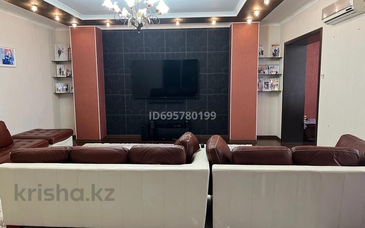 4-комнатная квартира · 215 м² · 2/4 этаж, Санкибая батыра 253 за 65 млн ₸ в Актобе — фото 21