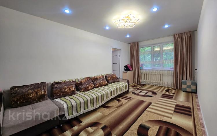 2-бөлмелі пәтер · 41.5 м² · 1/5 қабат, 4-й мкр., бағасы: 7.5 млн ₸ в Темиртау — фото 2