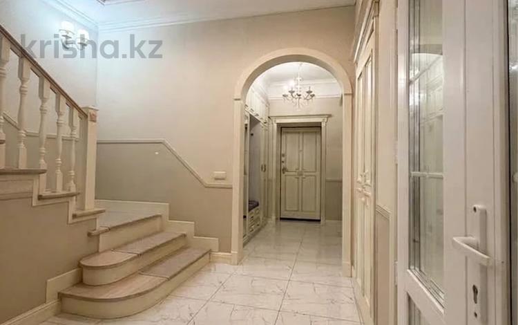 Үйдің бір бөлігі · 5 бөлме · 220 м² · 4 жүзд., Кулпынай 28, бағасы: 225 млн ₸ в Астане, Есильский р-н — фото 12