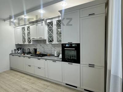 4-комнатная квартира · 137.8 м², Центральная 19/1 за 65 млн 〒 в Костанае