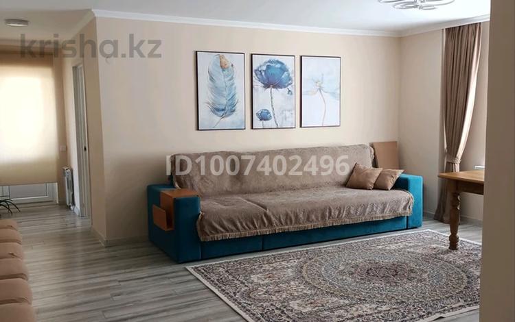 3-комнатная квартира · 82 м² · 16/25 этаж, Микрорайон Байкена Ашимова за 32 млн ₸ в Караганде, Казыбек би р-н — фото 2