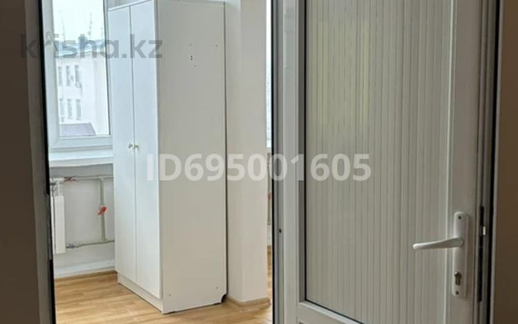 Офисы, образование, кабинеты и рабочие места · 25 м² за 75 000 ₸ в Таразе — фото 15