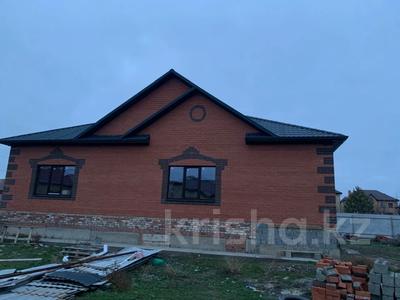 Отдельный дом · 6 комнат · 176 м² · 12 сот., Началовр, волжская 1 за 50 млн 〒 в Астрахани