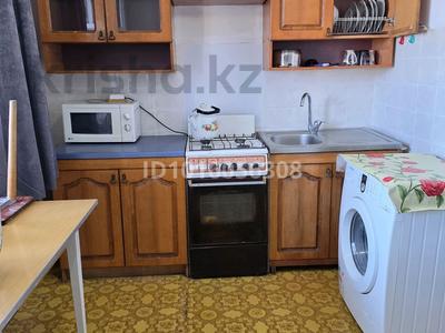 2-комнатная квартира · 58 м² · 3/5 этаж, Баймуханова 2 — Политинститут, перекресток за 160 000 ₸ в Атырау, мкр Привокзальный-1
