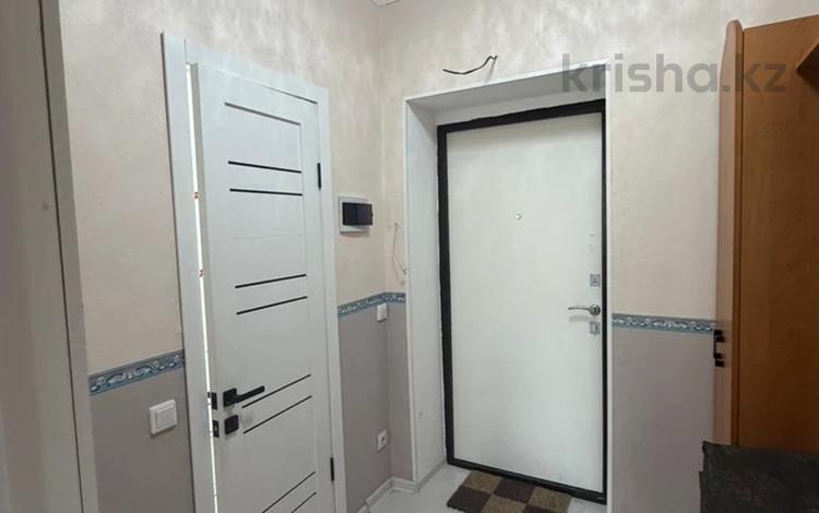 1-комнатная квартира · 38 м² · 1/9 этаж, Жумекена Нажимеденова 19 за ~ 16.4 млн ₸ в Астане, Алматы р-н — фото 2