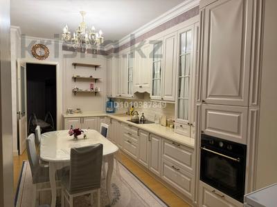 3-бөлмелі пәтер · 120 м² · 1/8 қабат, Кабанбай батыра 9/3, бағасы: 670 000 ₸ в Астане, Есильский р-н