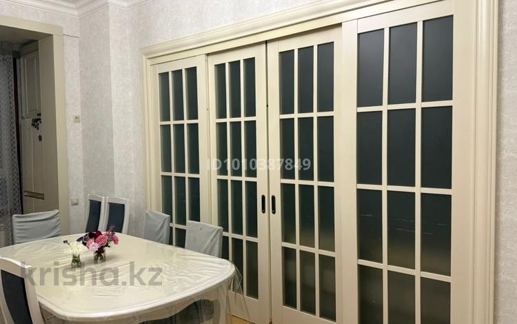 3-комнатная квартира · 120 м² · 1/8 этаж, Кабанбай батыра 9/3 за 650 000 ₸ в Астане, Есильский р-н — фото 18