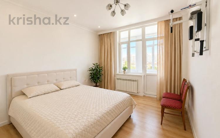 3-комнатная квартира · 107 м² · 4/9 этаж, Мангилик Ел 51/2 за 71 млн ₸ в Астане, Есильский р-н — фото 4
