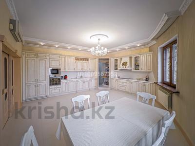 4-комнатная квартира · 345 м² · 6/6 этаж, Есенберлина 155 за 350 млн 〒 в Алматы, Медеуский р-н