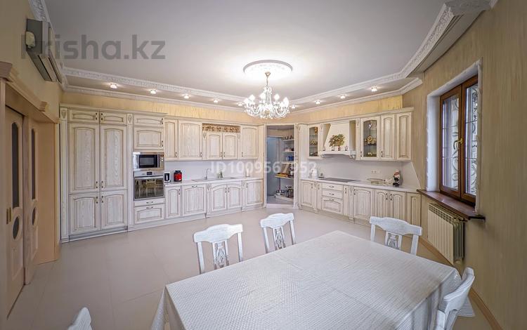 4-бөлмелі пәтер · 345 м² · 6/6 қабат, Есенберлина 155, бағасы: 350 млн ₸ в Алматы, Медеуский р-н — фото 2