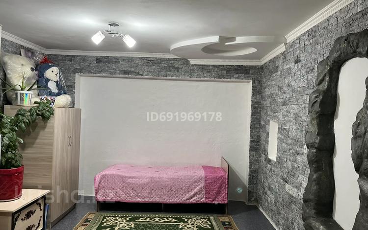 1-комнатная квартира, 32 м², 3/4 этаж, мкр Салтанат 29А за 7.5 млн 〒 в Таразе — фото 2