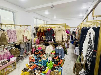 Еркін, кеңселер, дүкендер мен бутиктер, қоймалар, сұлулық салондары, фитнес және спорт, медорталықтар мен дәріханалар, білім орталықтары, ойын-сауық, конференц-залдар, кабинеттер және жұмыс орындары, студиялар · 40 м², бағасы: 190 000 〒 в Таразе, мкр Астана