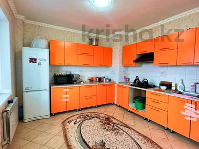 3-бөлмелі пәтер · 166 м² · 5/6 қабат, Сатпаева 48 а, бағасы: 37 млн ₸ в Атырау